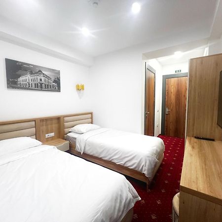 Mimi Hotel Corabia Екстериор снимка
